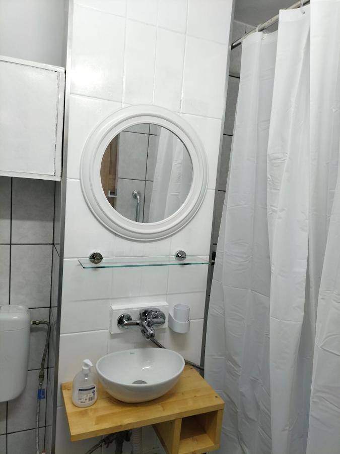 Regy Apartment Oradea Exterior foto